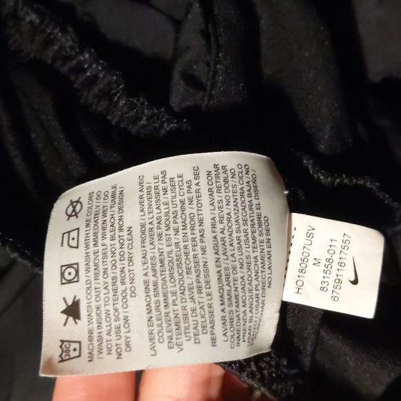 Nike tempo dri-fit black running shorts - Picture 6 of 6